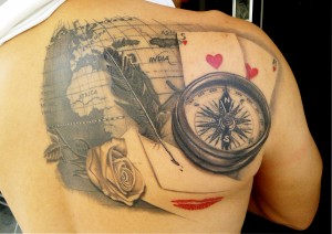 mapa#realismo#brujula tattoo#rgtattoo#tatuador valenciano#cartas#rosa#black and grey tattoo#tatuajes valencia#