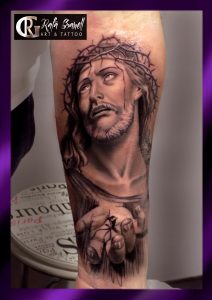 tatuajes#religiosos#jesuscristo#tattoos#tattoo#cristo#realistas#realismo#tatuaje#realista#valencia#tatuadores#valencianos#españoles#tatuador#valenciano#español#rgtattoostudio#rafagranell#blancoynegro#antebrazos#brazos#hombres#jesus